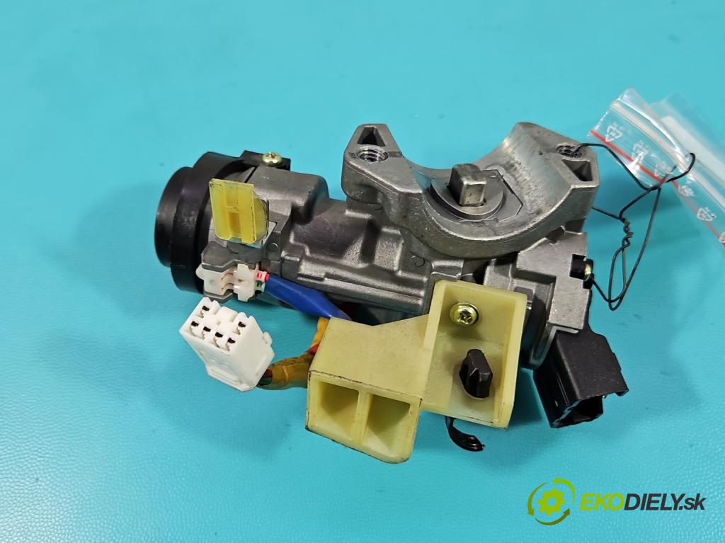 Kia Ceed II 2012-2018 1.6 crdi 128 hp manual 94 kW 1582 cm3 5- spínací skříňka  (Spínací skříňka)