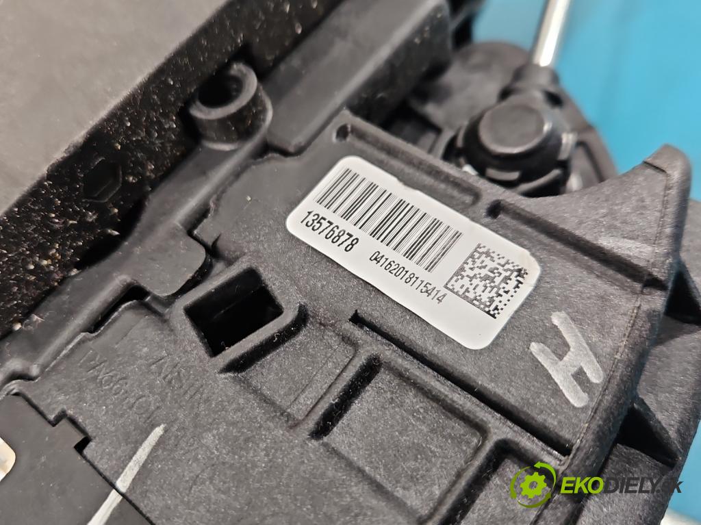 Opel Insignia B 2017-2022 2.0 T 260 hp automatic 191 kW 1998 cm3 5- kulisa změny stupňová 13576878 (Řadicí páka (kulisa) )