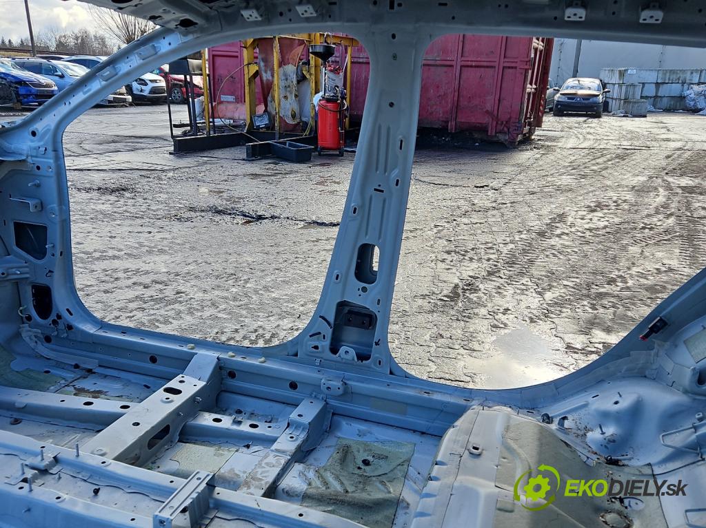 Opel Insignia B 2017-2022 2.0 T 260 hp automatic 191 kW 1998 cm3 5- práh pravý  (Karoserie ostatní)