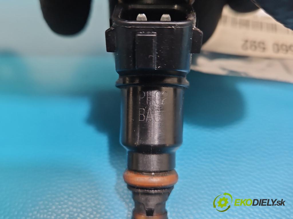 Honda Stream 2.0 16V 156 HP manual 115 kW 1998 cm3 5- vstrek PH02 (Vstrekovač paliva)