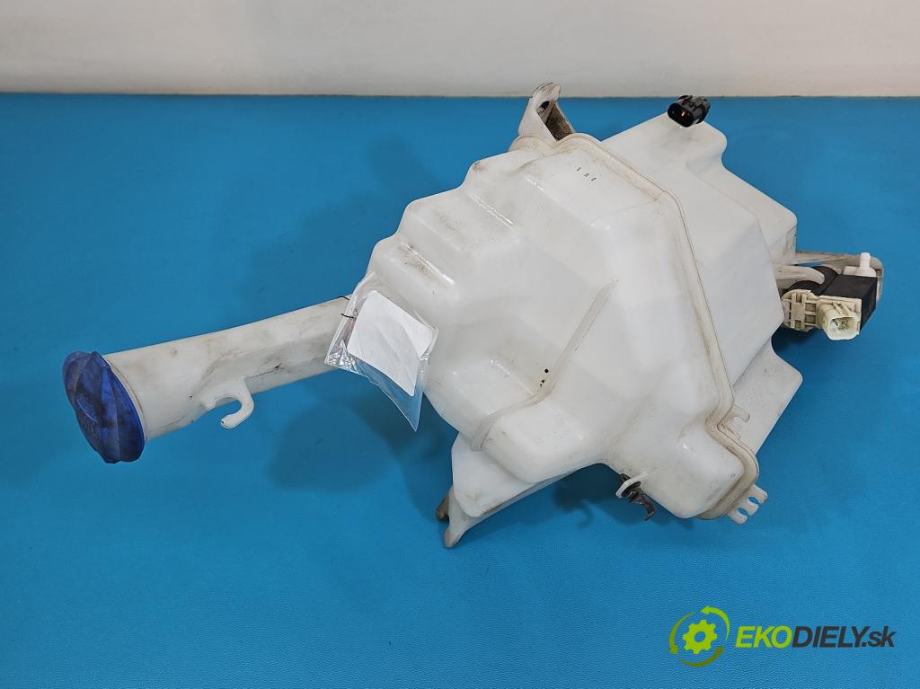 Kia Ceed II 2012-2018 1.6 crdi 128 hp manual 94 kW 1582 cm3 5- nádržka tekutina: ostřikovačů 98610-A2000