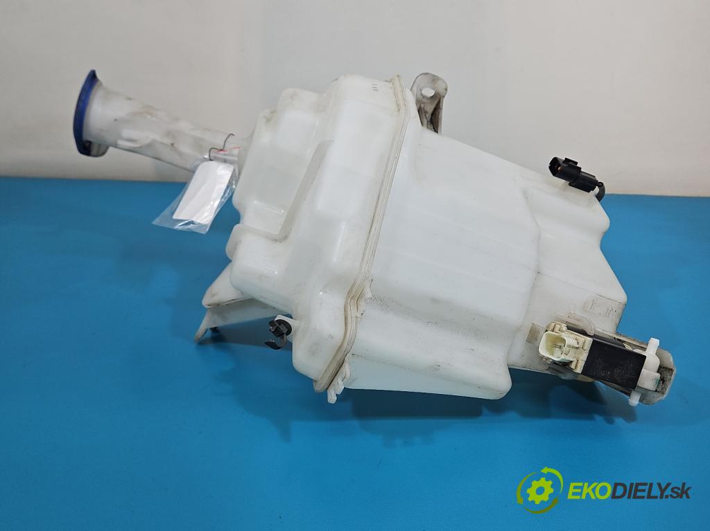 Kia Ceed II 2012-2018 1.6 crdi 128 hp manual 94 kW 1582 cm3 5- nádržka tekutina: ostřikovačů 98610-A2000