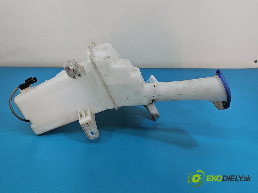 Kia Ceed II 2012-2018 1.6 crdi 128 hp manual 94 kW 1582 cm3 5- nádržka tekutina: ostřikovačů 98610-A2000