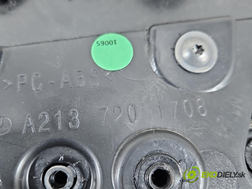 Mercedes E W213 2016-2023 2.0 CDI 194KM automatic 143 kW 1950 cm3 4- Tapacír: dveře přední levé A2137201708