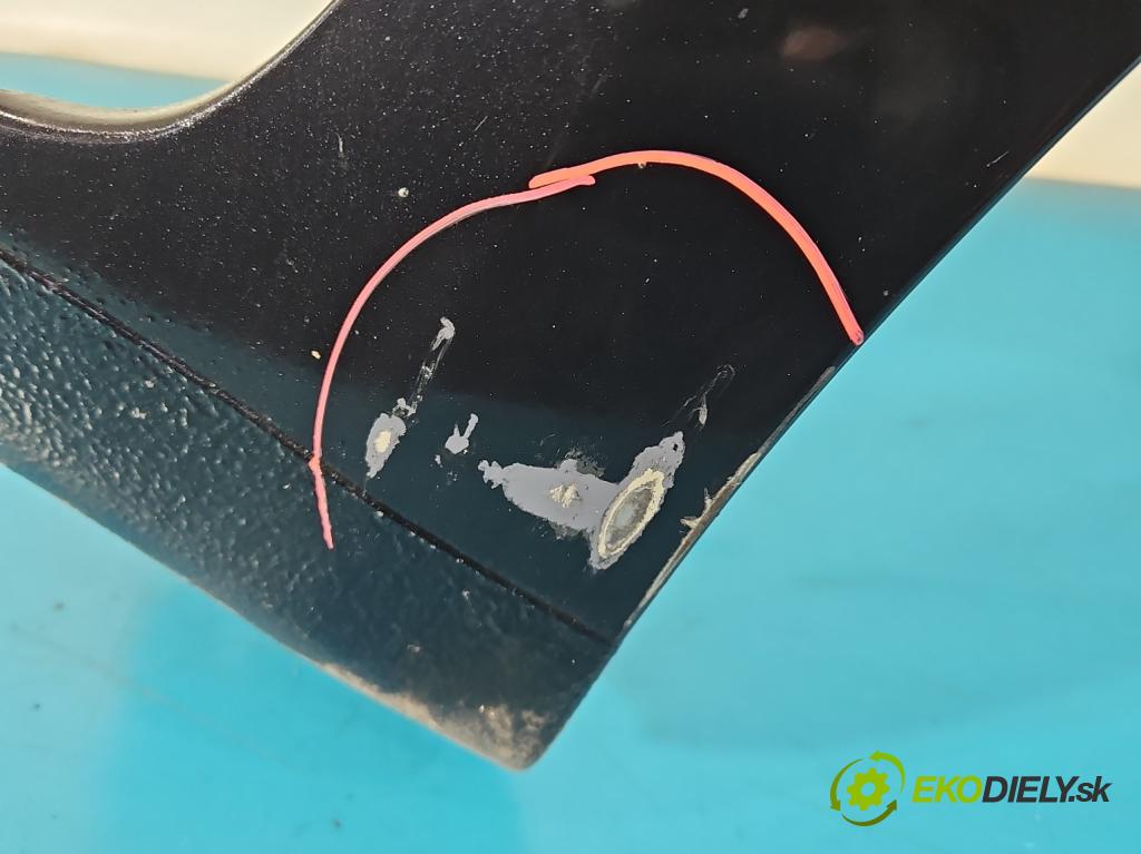 Kia Ceed II 2012-2018 1.6 crdi 128 HP manual 94 kW 1582 cm3 5- blatník predné pravý  (Kľučka dverí ostatné)