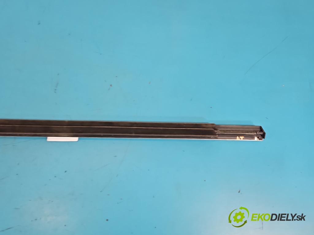 Mercedes E W213 2016-2023 2.0 CDI 194KM automatic 143 kW 1950 cm3 4- lišta dveře zadní levé A2137300124