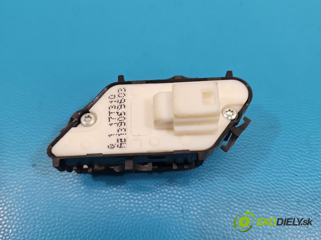 Mercedes E W213 2016-2023 2.0 CDI 194KM: automatic 143 kW 1950 cm3 4- prepínač ostatné A2139059603