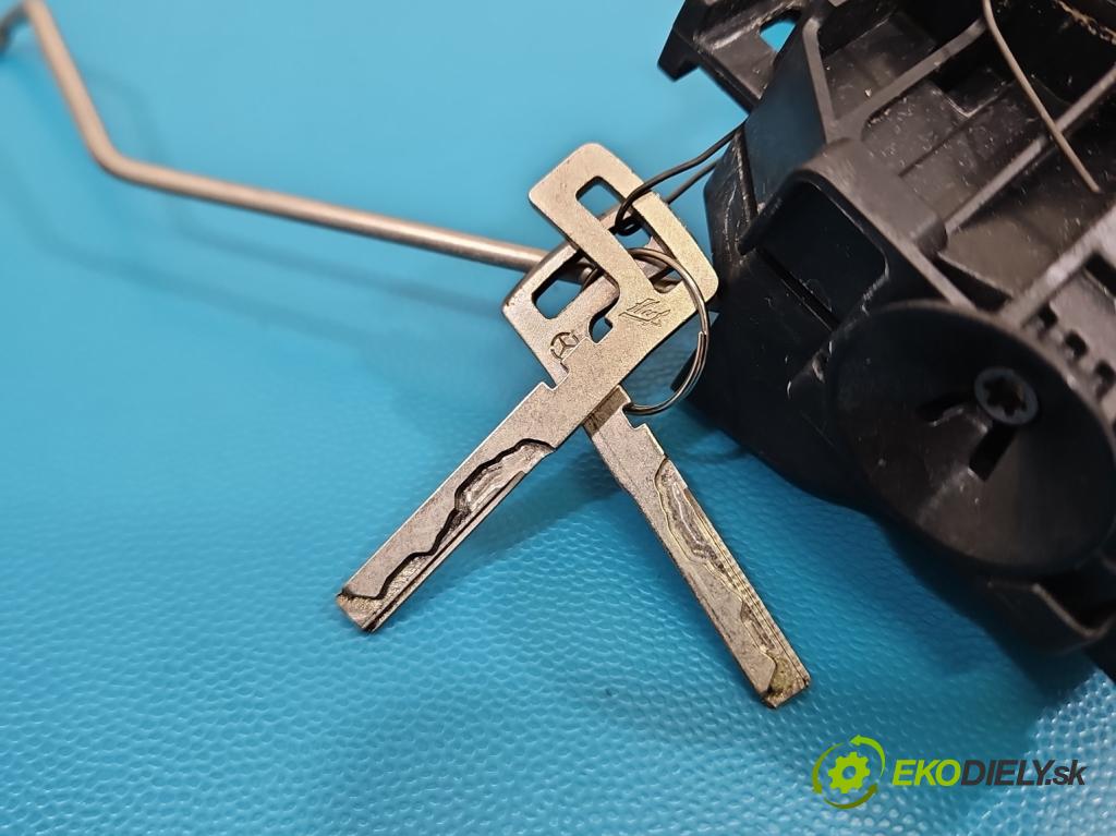 Mercedes E W213 2016-2023 2.0 CDI 194KM: automatic 143 kW 1950 cm3 4- rukoväť predné ľavé mimo: A0997601500 (Kľučka dverí vonkajšia predná ľavá)