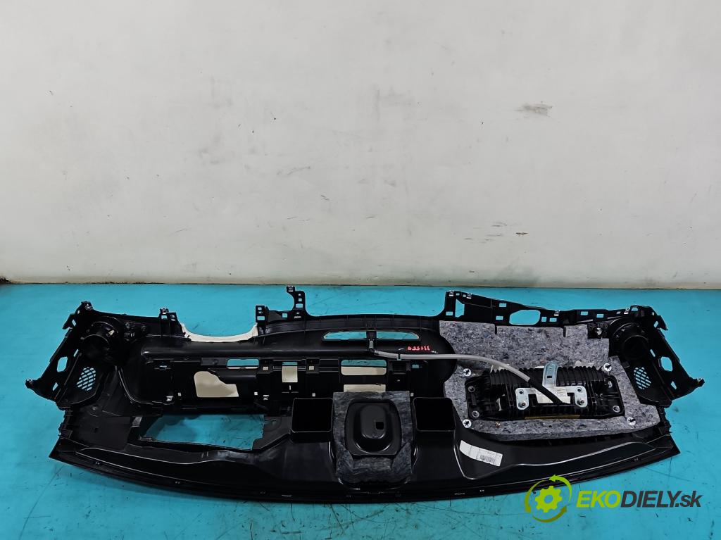 Mercedes S W222 2013-2020 3.0 cdi (656929) 340KM automatic 250 kW 2925 cm3 4- kokpit,přistrojova deska