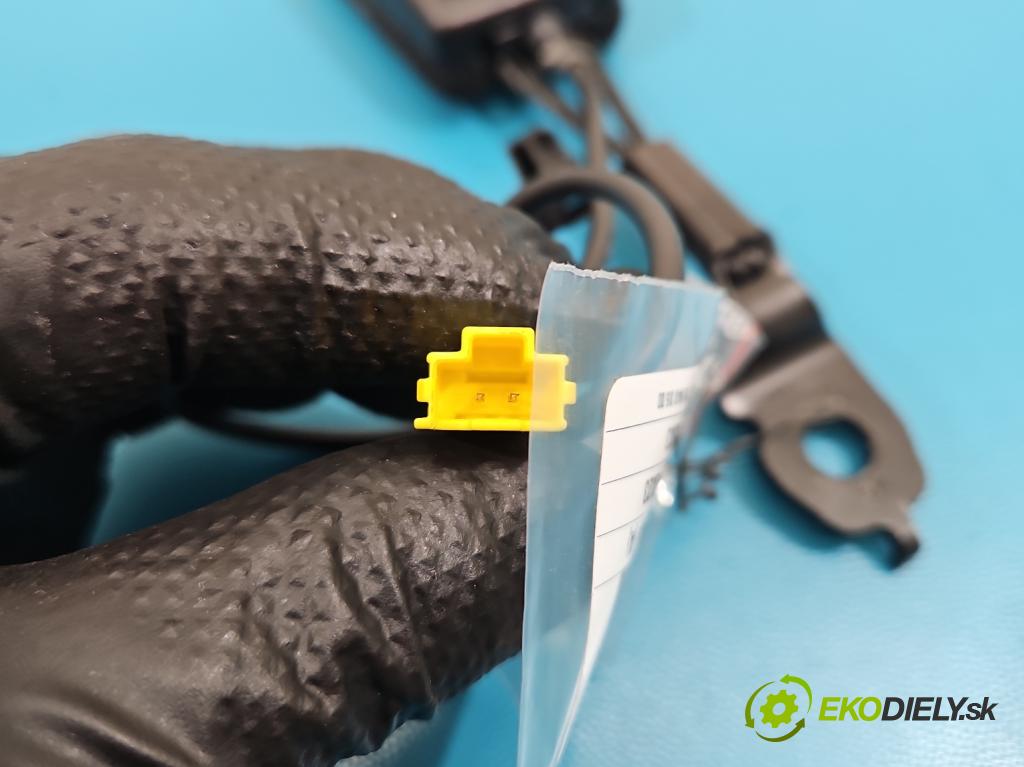 Mercedes E W213 2016-2023 2.0 CDI 194KM: automatic 143 kW 1950 cm3 4- pas bezpečnosť: predné pravý A2138600169