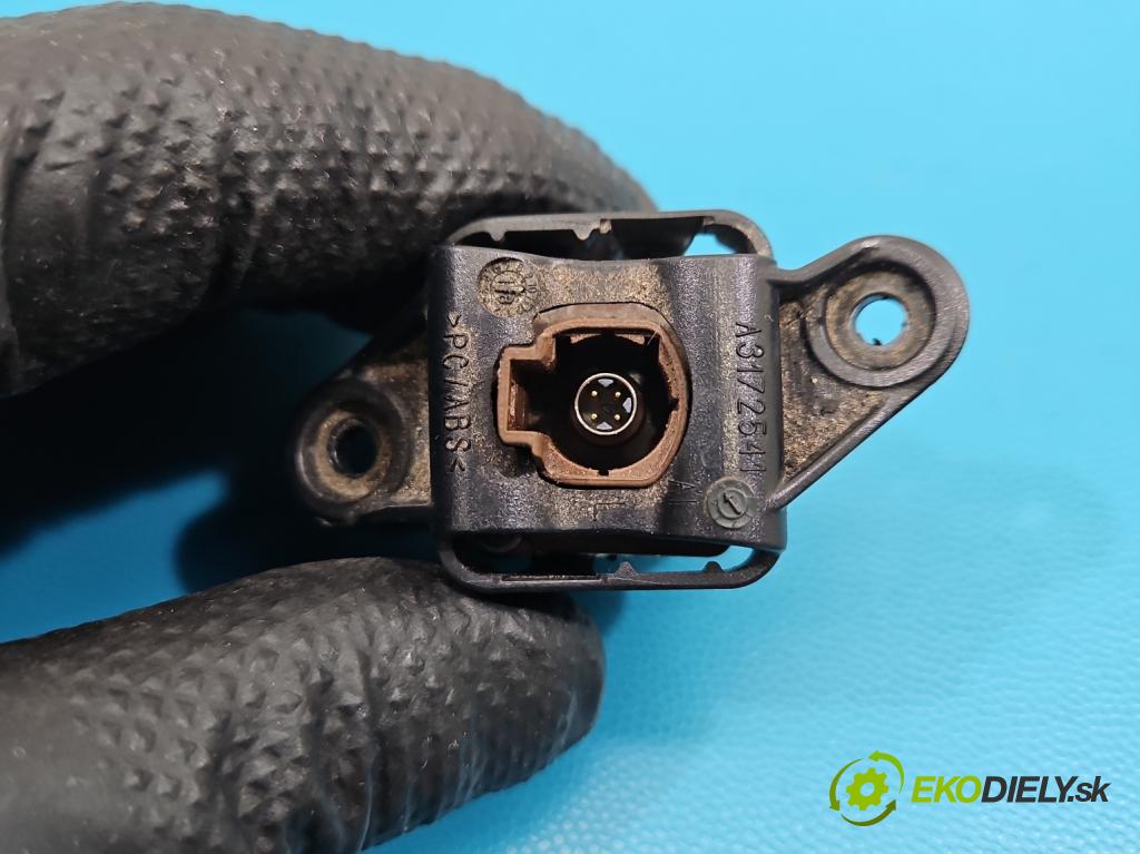 Mercedes S W222 2013-2020 3.0 cdi (656929) 340KM: automatic 250 kW 2925 cm3 4- Kamera predné A0009055605