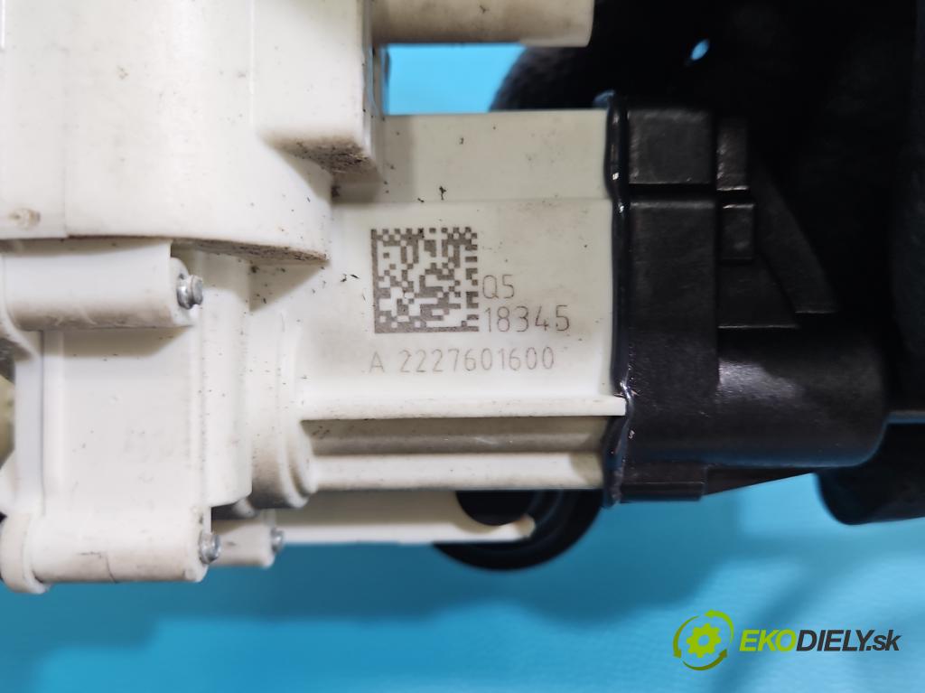 Mercedes S W222 2013-2020 3.0 cdi (656929) 340KM automatic 250 kW 2925 cm3 4- zámek zadní pravý A2227601600