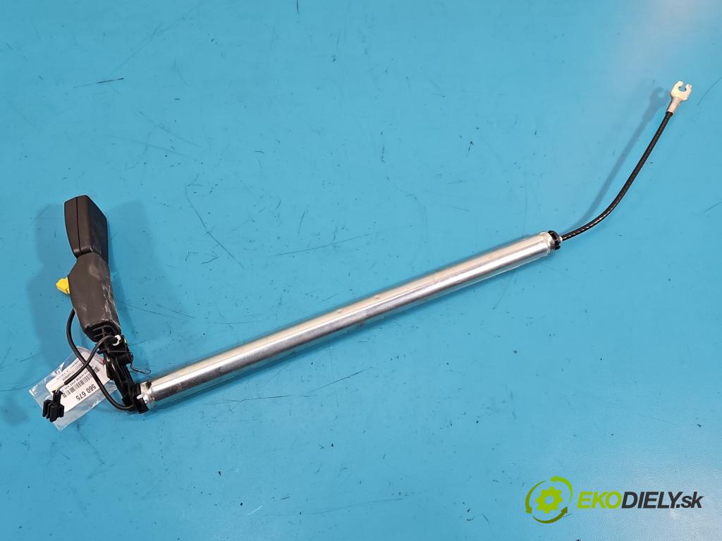 Mercedes S W222 2013-2020 3.0 cdi 656929 340KM: automatic 250 kW 2925 cm3 4- pas bezpečnosť: predné ľavý A2228606900