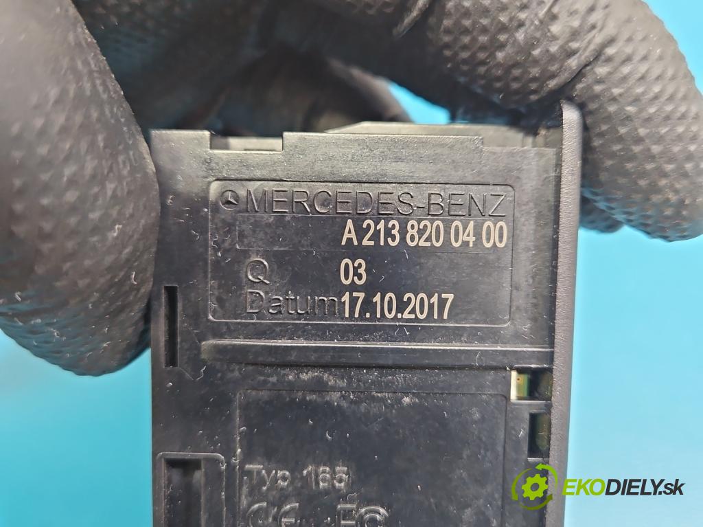 Mercedes E W213 2016-2023 2.0 CDI 194KM: automatic 143 kW 1950 cm3 4- zásuvka USB A2138200400