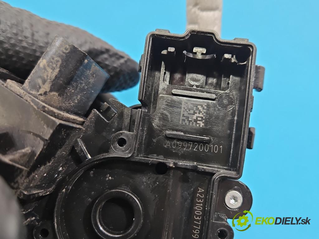 Mercedes S W222 2013-2020 3.0 cdi (656929) 340KM automatic 250 kW 2925 cm3 4- zámek přední levý A0997200101