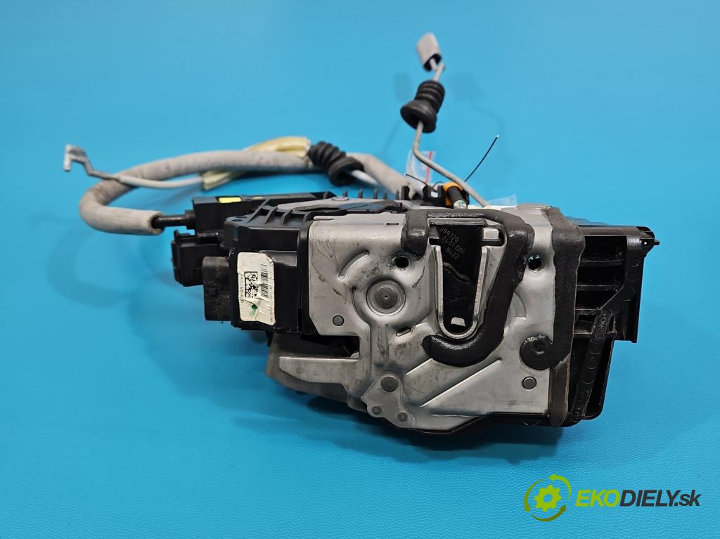 Mercedes S W222 2013-2020 3.0 cdi (656929) 340KM: automatic 250 kW 2925 cm3 4- zámok predné pravý A0997200401