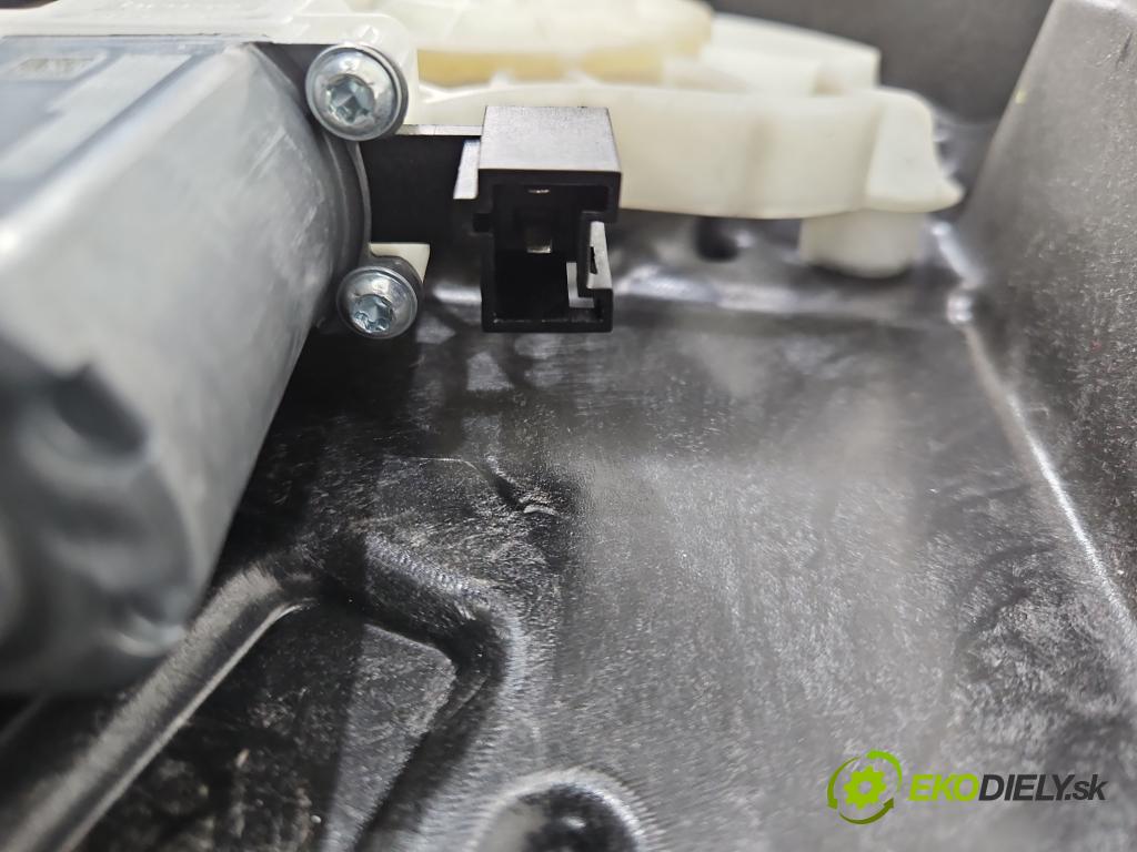 Mercedes S W222 2013-2020 3.0 cdi 656929 340KM: automatic 250 kW 2925 cm3 4- mechanizmus okna predné ľavý 24T103