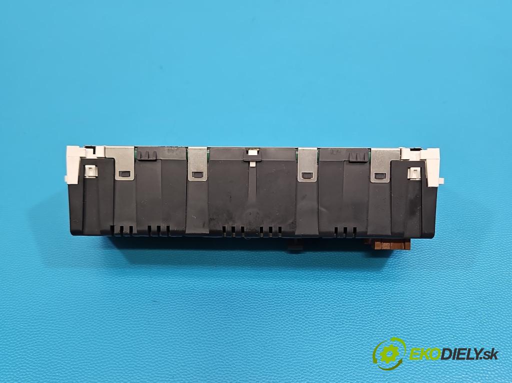 Peugeot 407 2.0 hdi 136 HP manual 100 kW 1997 cm3 4- Zobrazit: 98068245800 (Prístrojová doska)