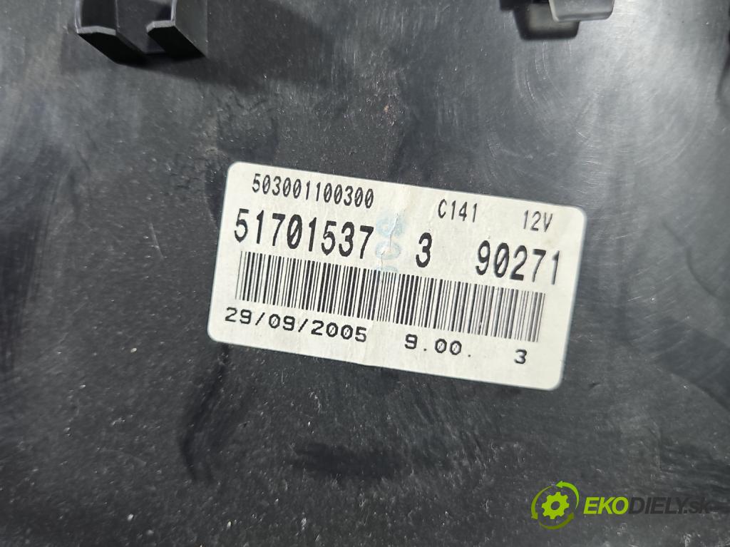 Fiat Punto Grande 1.4 8V 77 hp manual 57 kW 1368 cm3 5- Přístrojová deska 51701537 (Přístrojová deska)