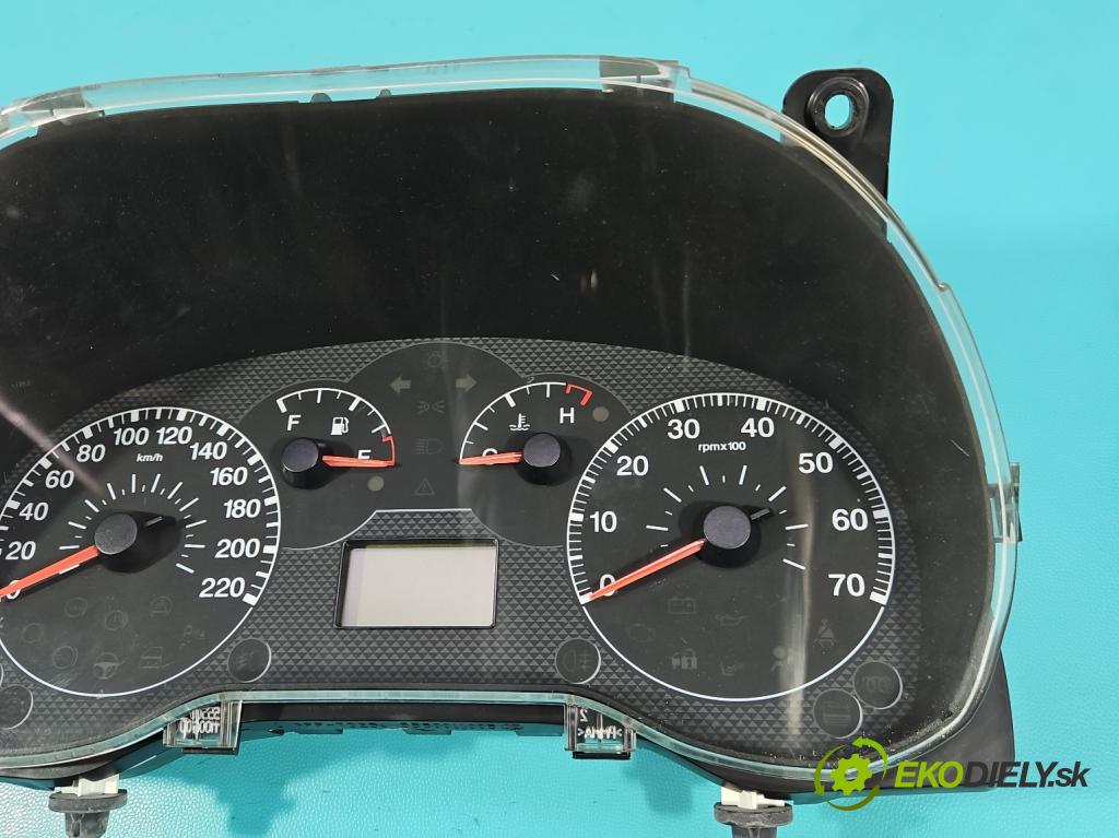 Fiat Punto Grande 1.4 8V 77 hp manual 57 kW 1368 cm3 5- Přístrojová deska 51701537 (Přístrojová deska)