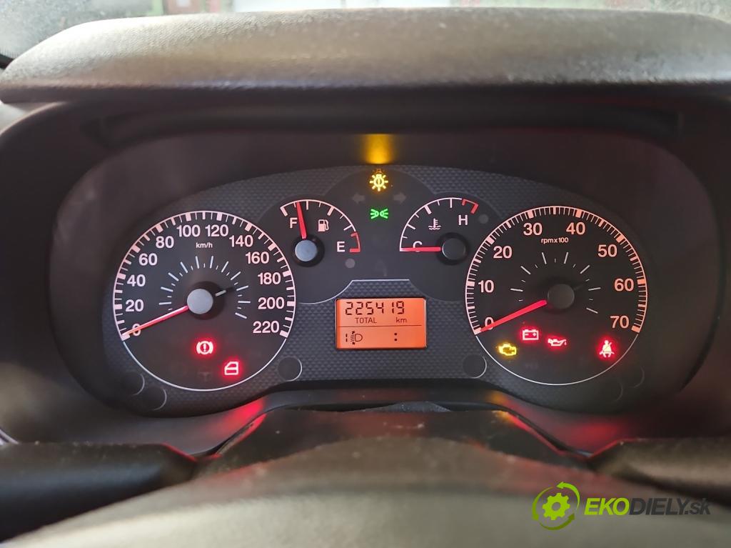 Fiat Punto Grande 1.4 8V 77 HP manual 57 kW 1368 cm3 5- prístrojovka/ budíky 51701537 (Prístrojová doska)