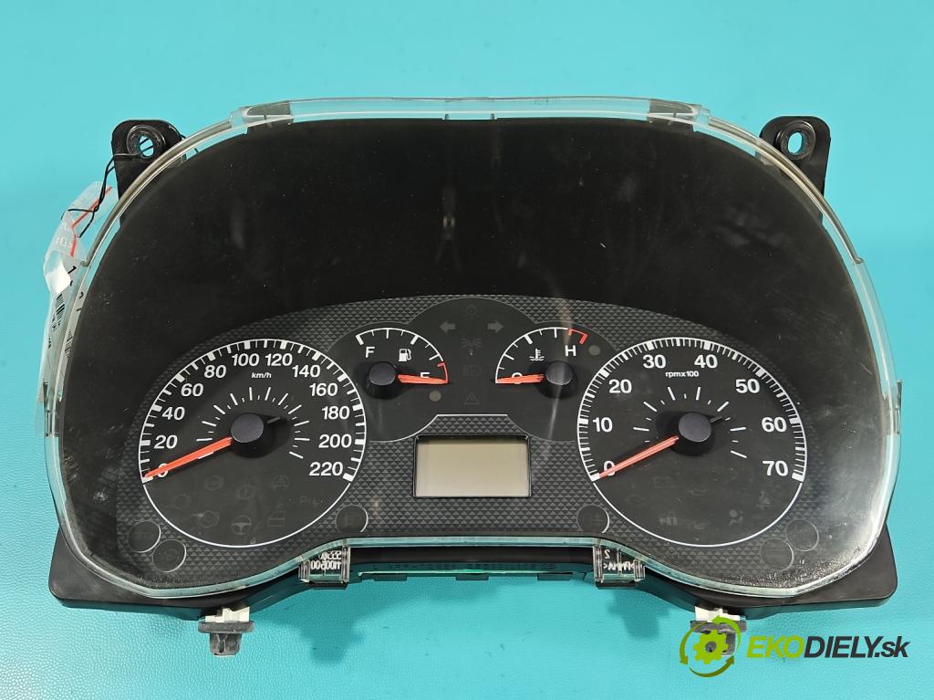 Fiat Punto Grande 1.4 8V 77 hp manual 57 kW 1368 cm3 5- Přístrojová deska 51701537 (Přístrojová deska)