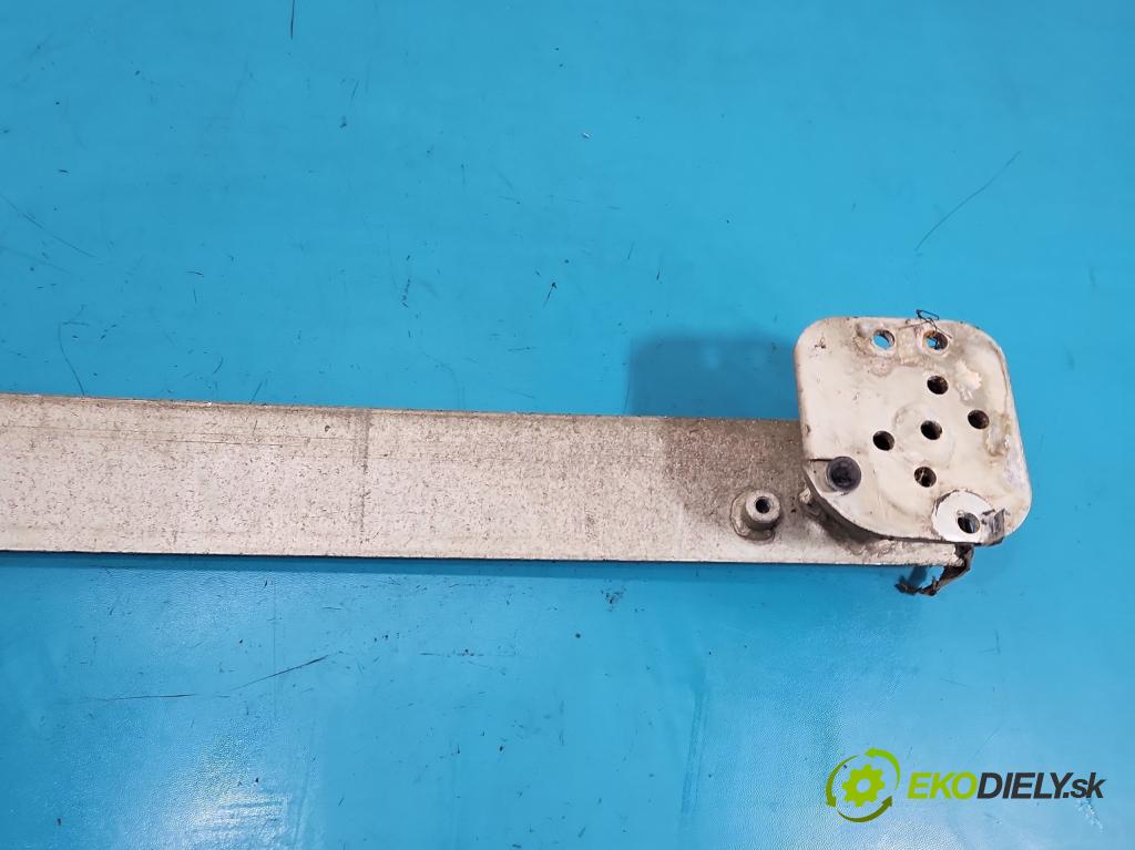 DS 4 2015-2020 2.0 hdi 181KM automatic 133 kW 1997 cm3 5- výstuha nárazník zadné