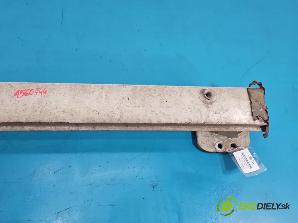 DS 4 2015-2020 2.0 hdi 181KM automatic 133 kW 1997 cm3 5- výstuha nárazník zadné