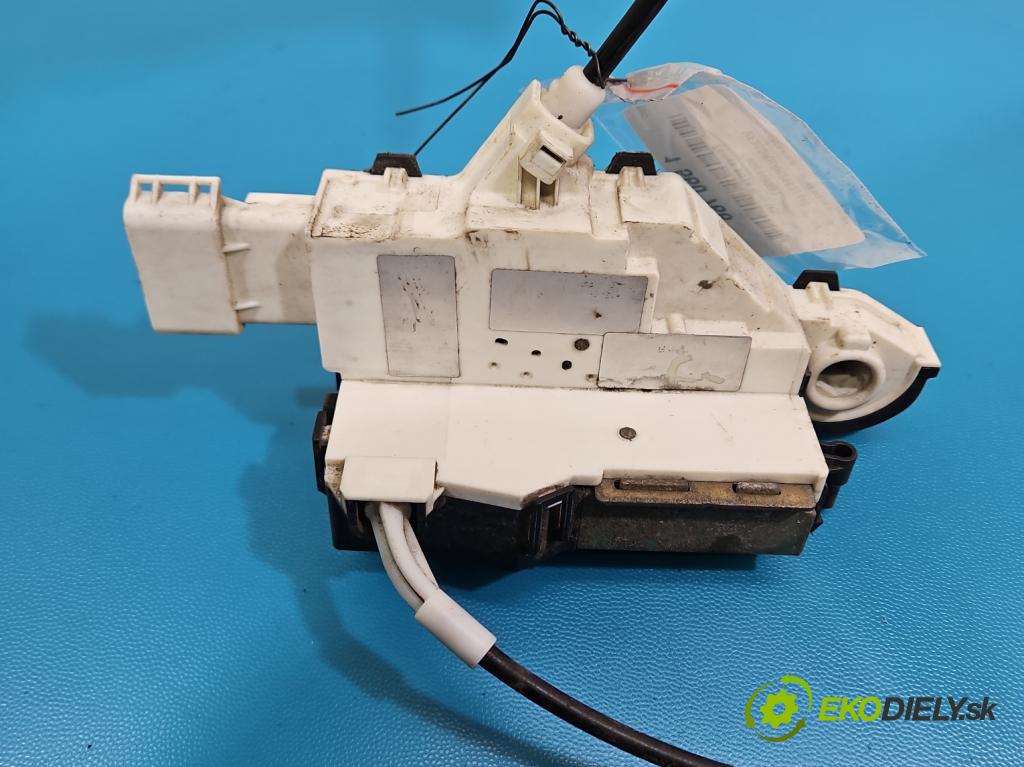 Peugeot 407 2.0 hdi 136 HP manual 100 kW 1997 cm3 4- zámok predné ľavý