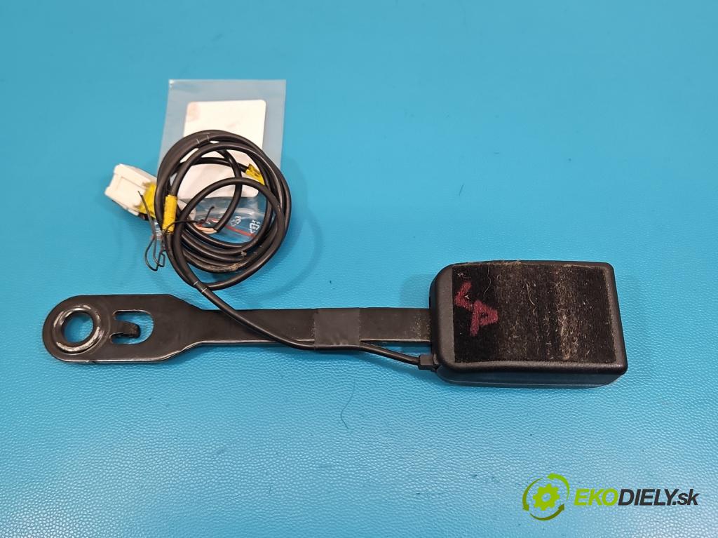 Peugeot 407 2.0 hdi 136 HP manual 100 kW 1997 cm3 4- pas bezpečnosť: predné ľavý