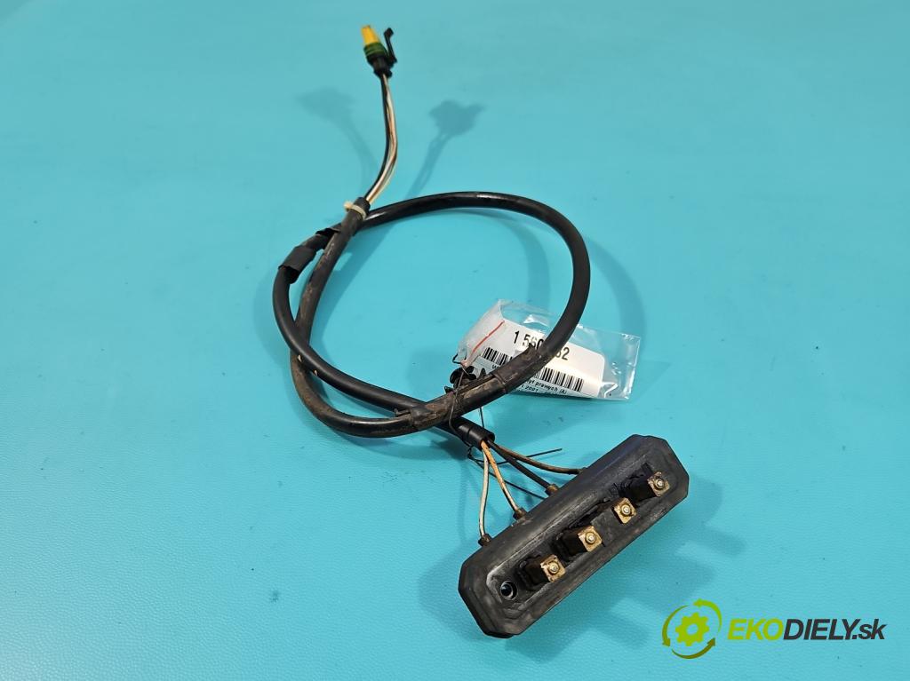 Fiat Doblo I 2001-2010 1.9 jtd 101 HP manual 74 kW 1910 cm3 5- Zväzok: dvere zadné pravých 