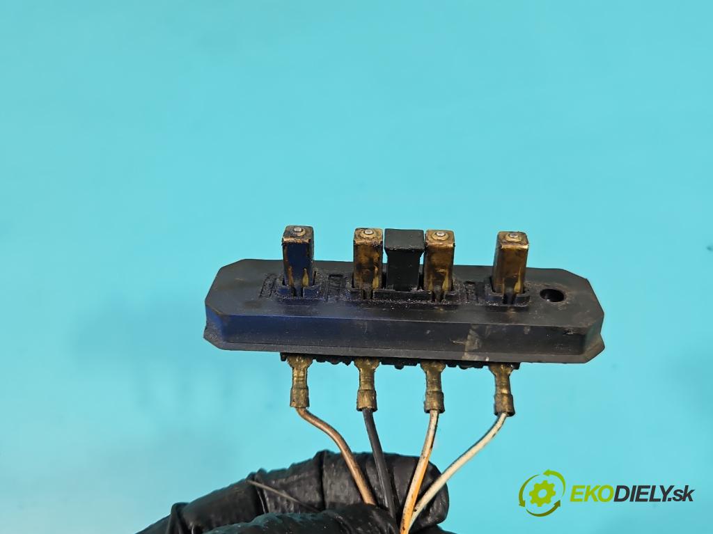 Fiat Doblo I 2001-2010 1.9 jtd 101 HP manual 74 kW 1910 cm3 5- Zväzok: dvere zadné pravých