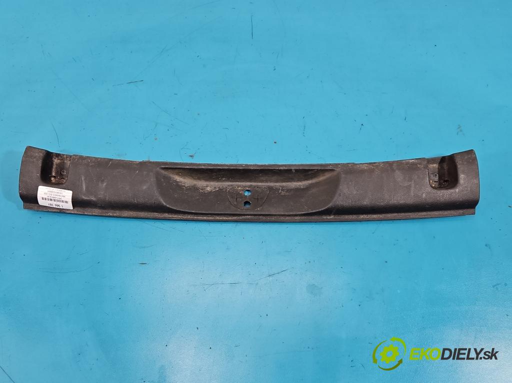 Jeep Cherokee KL 2013-2023 2.0 multijet: 140 HP manual 103 kW 1956 cm3 5- kryt plast 1UD14DX9AB