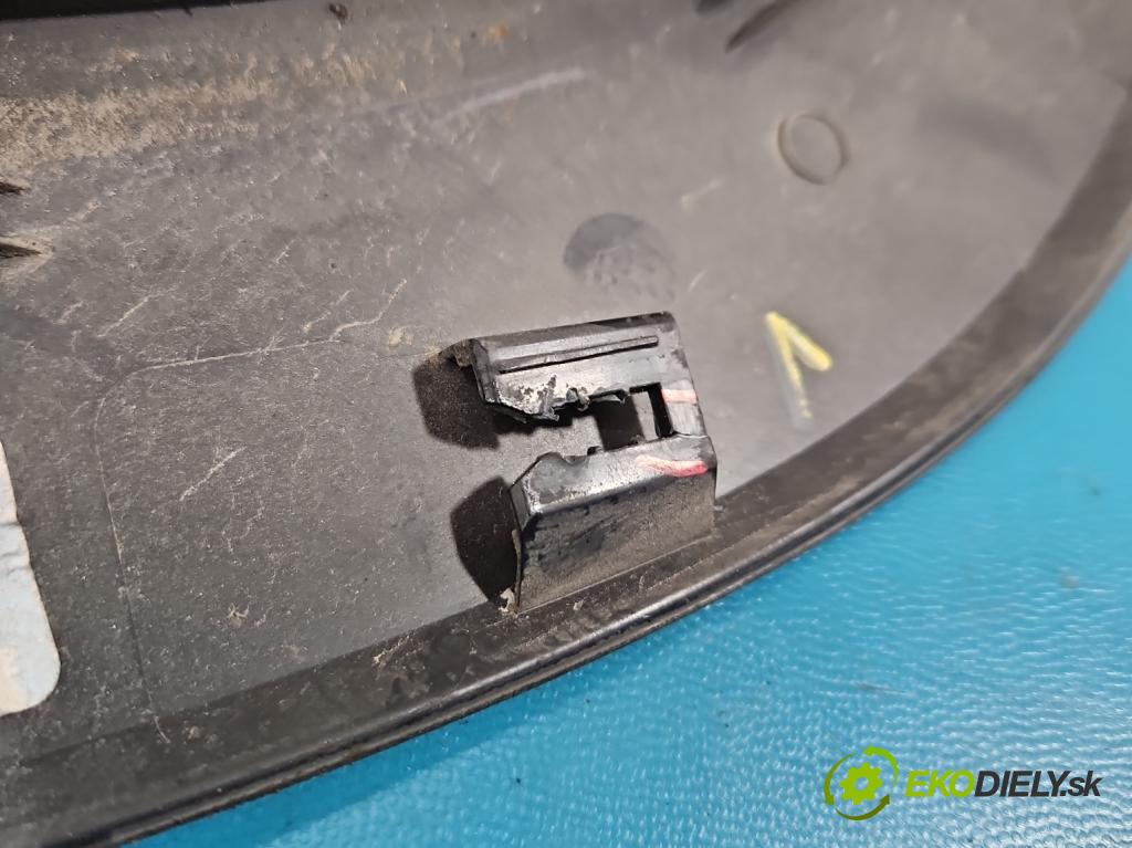 Jeep Cherokee KL 2013-2023 2.0 multijet 140 hp manual 103 kW 1956 cm3 5- lišta dveře zadní levé 64720A