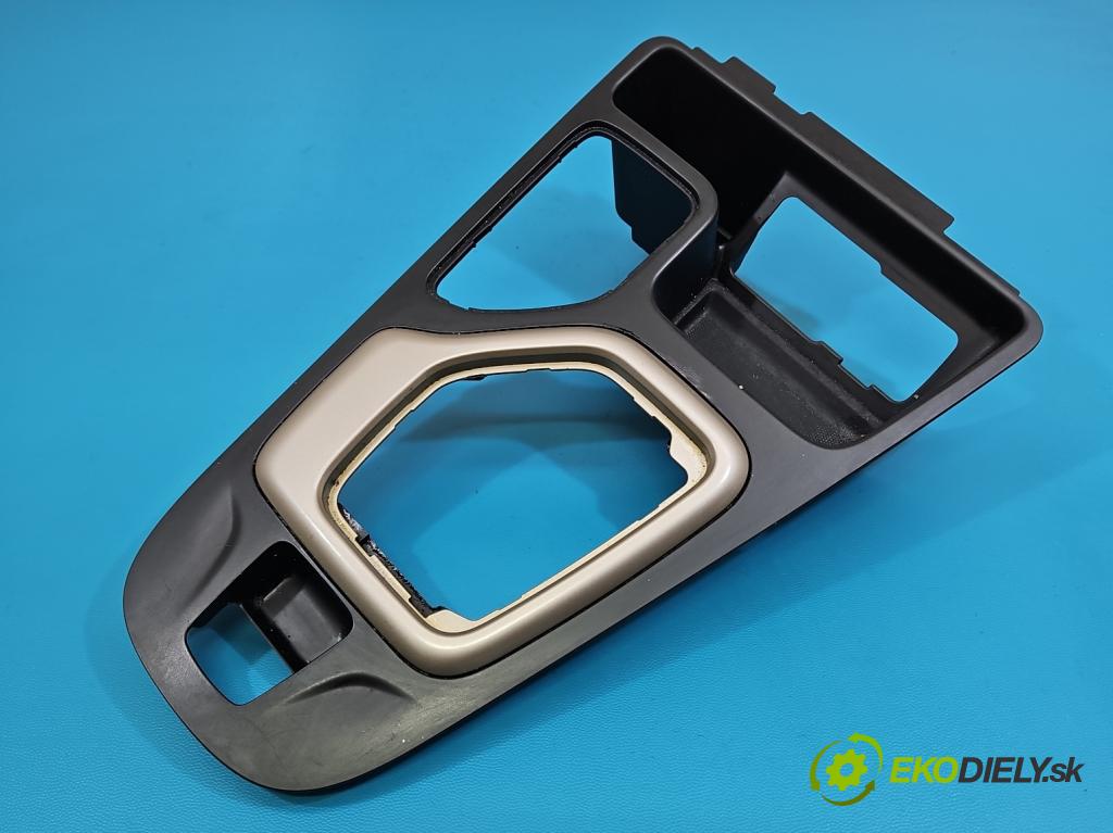 Jeep Cherokee KL 2013-2023 2.0 multijet 140 hp manual 103 kW 1956 cm3 5- lišta ozdobná interiéry: 