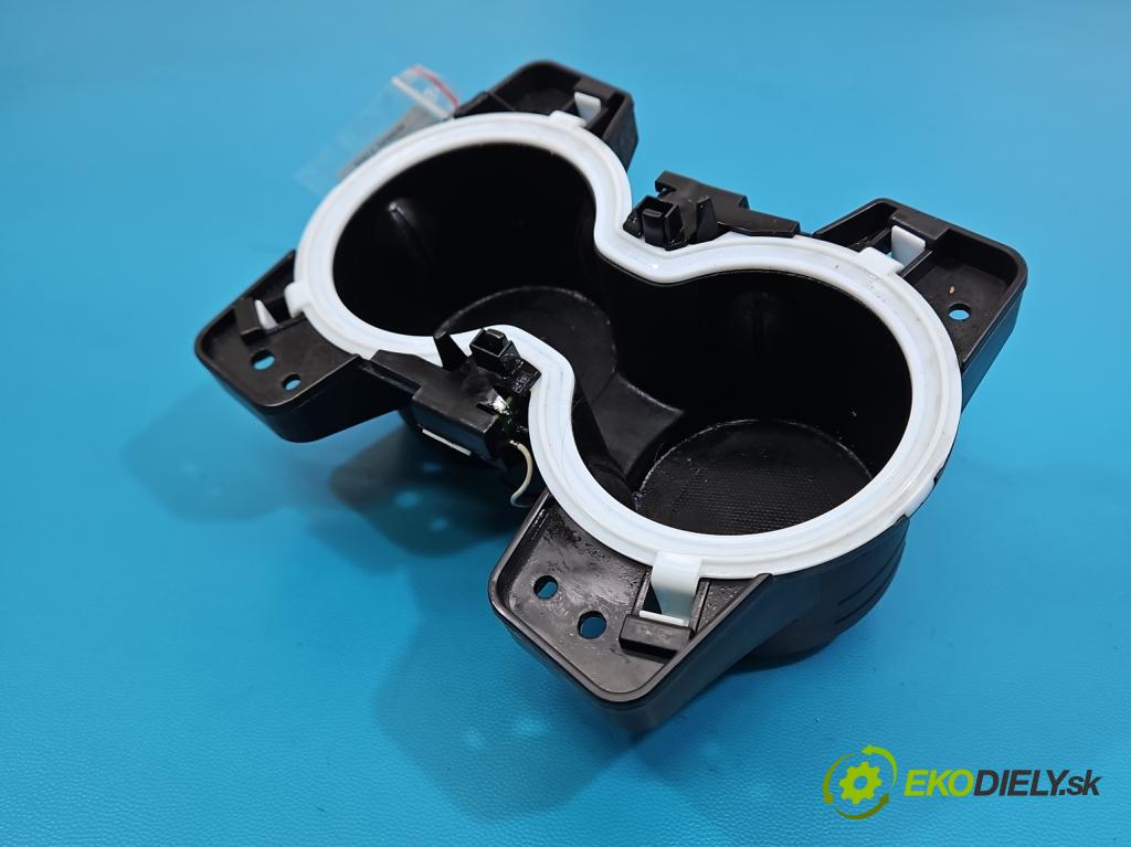 Jeep Cherokee KL 2013-2023 2.0 multijet 140 hp manual 103 kW 1956 cm3 5- Rukojeť: na napoje: 275041 (Držák nápojů)