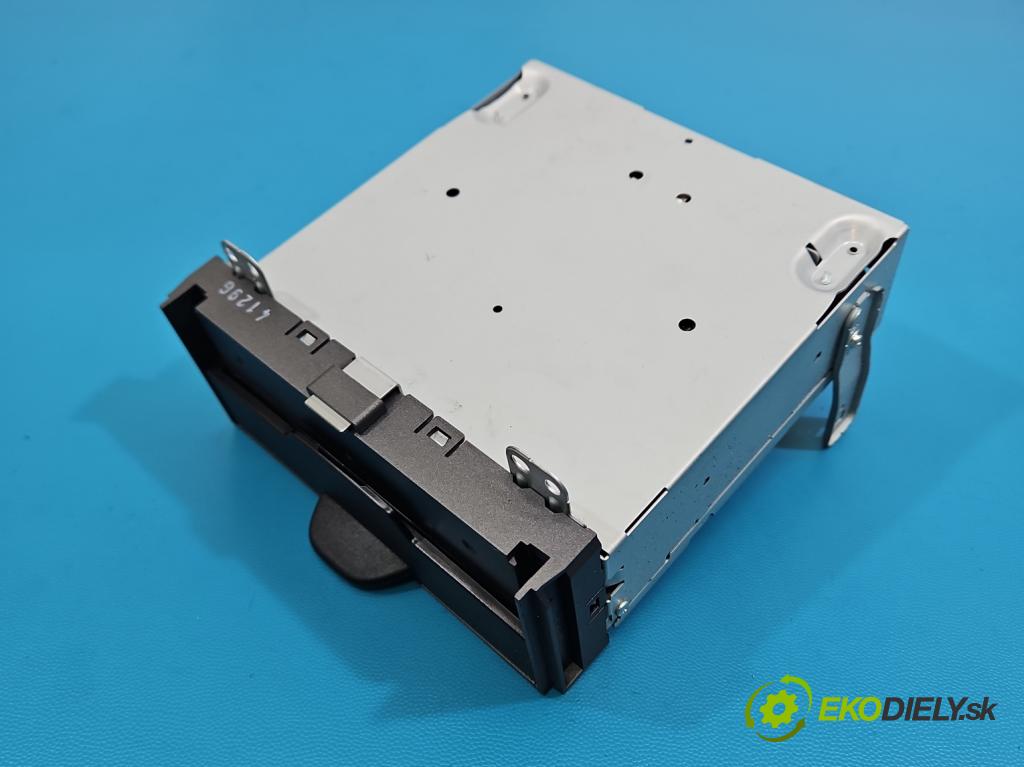 Jeep Cherokee KL 2013-2023 2.0 multijet: 140 HP manual 103 kW 1956 cm3 5- Menič: cd P05091563AB (CD menič)