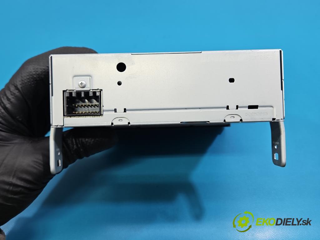 Jeep Cherokee KL 2013-2023 2.0 multijet: 140 HP manual 103 kW 1956 cm3 5- Menič: cd P05091563AB (CD menič)