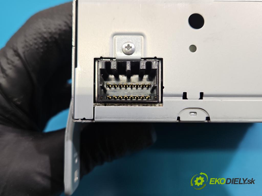 Jeep Cherokee KL 2013-2023 2.0 multijet: 140 HP manual 103 kW 1956 cm3 5- Menič: cd P05091563AB (CD menič)