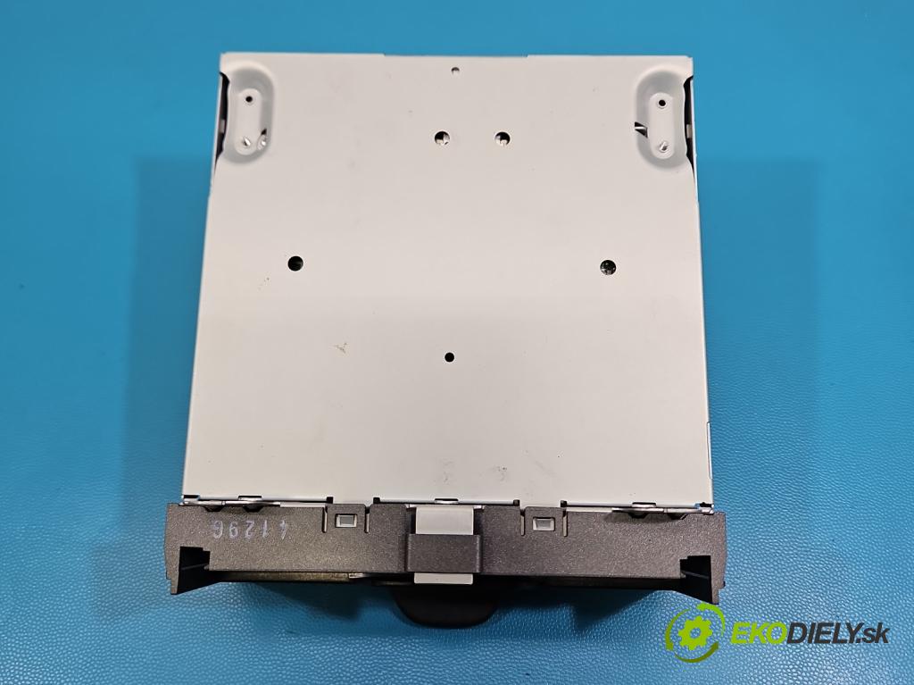 Jeep Cherokee KL 2013-2023 2.0 multijet: 140 HP manual 103 kW 1956 cm3 5- Menič: cd P05091563AB (CD menič)