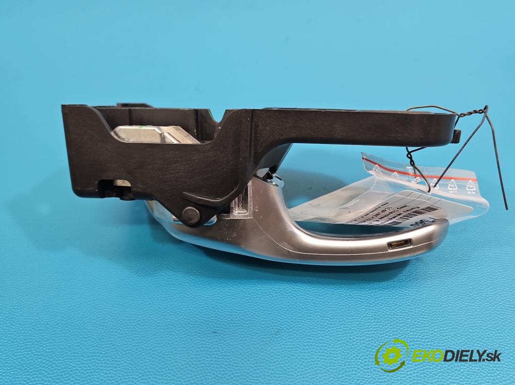 Jeep Cherokee KL 2013-2023 2.0 multijet: 140 HP manual 103 kW 1956 cm3 5- rukoväť uvnitř: zadné pravé C37090 (Kľučka dverí ostatné)