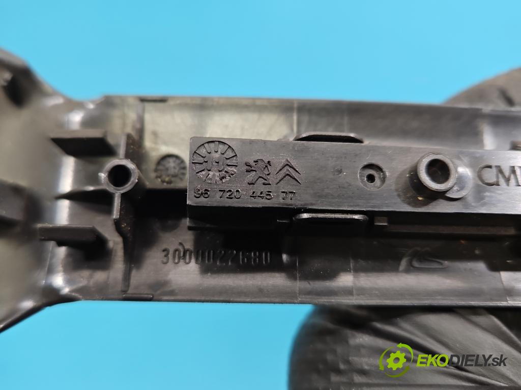 DS 4 2015-2020 2.0 hdi 181KM automatic 133 kW 1997 cm3 5- svetlo / reflektor interiéra 9672044577