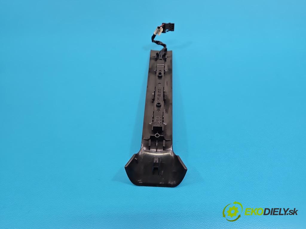 DS 4 2015-2020 2.0 hdi 181KM automatic 133 kW 1997 cm3 5- svetlo / reflektor interiéra 9672044577