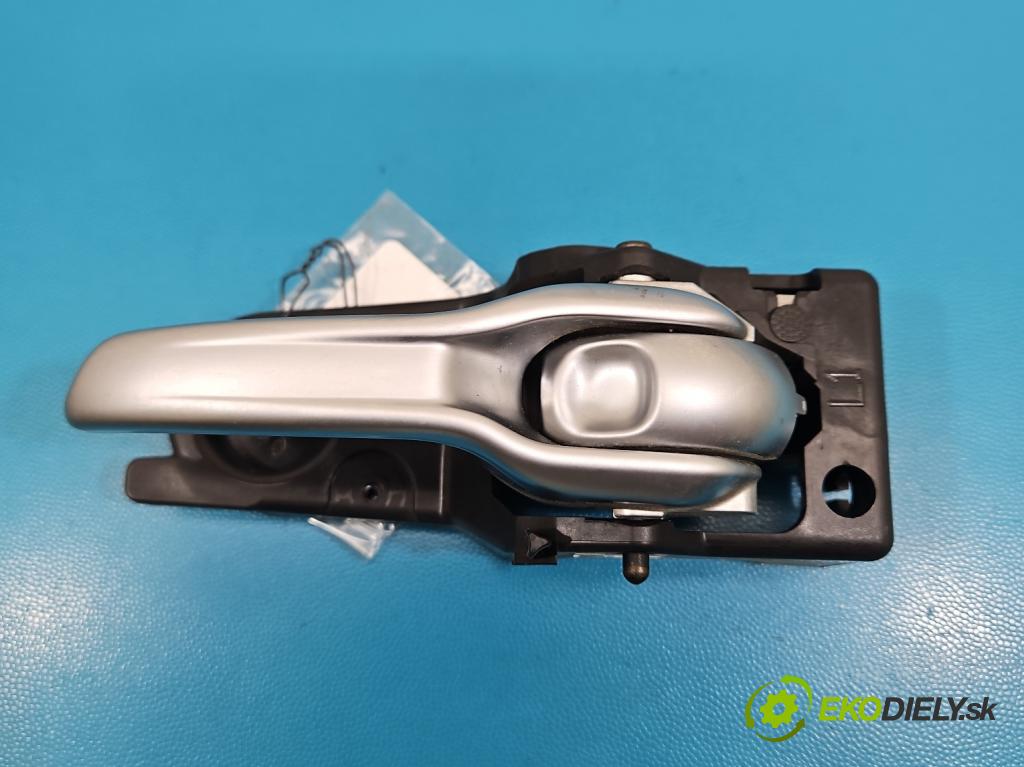 Jeep Cherokee KL 2013-2023 2.0 multijet: 140 HP manual 103 kW 1956 cm3 5- rukoväť uvnitř: zadné ľavé C37091