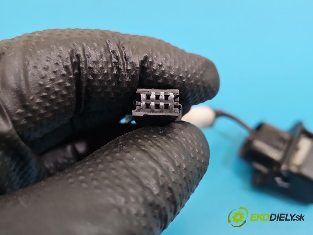 DS 4 2015-2020 2.0 hdi 181KM automatic 133 kW 1997 cm3 5- Kamera cúvaní 9812668580