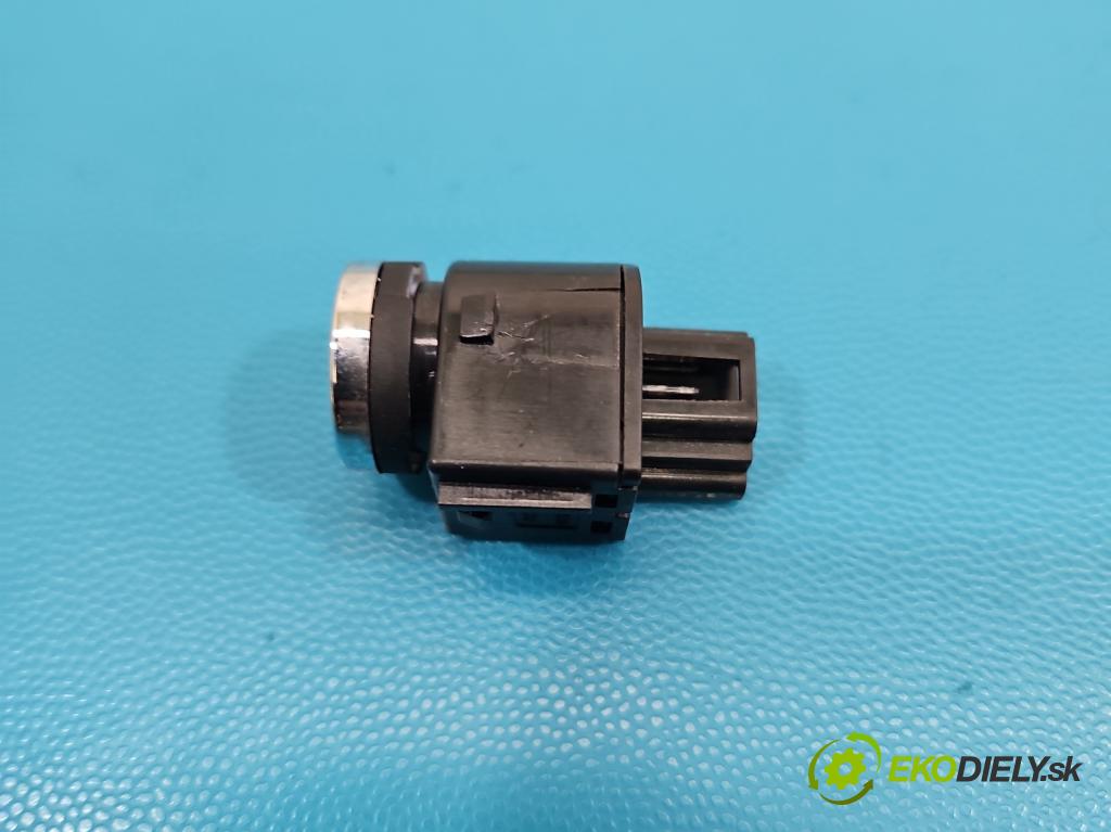 Jeep Cherokee KL 2013-2023 2.0 multijet: 140 HP manual 103 kW 1956 cm3 5- prepínač ostatné 68141862AB