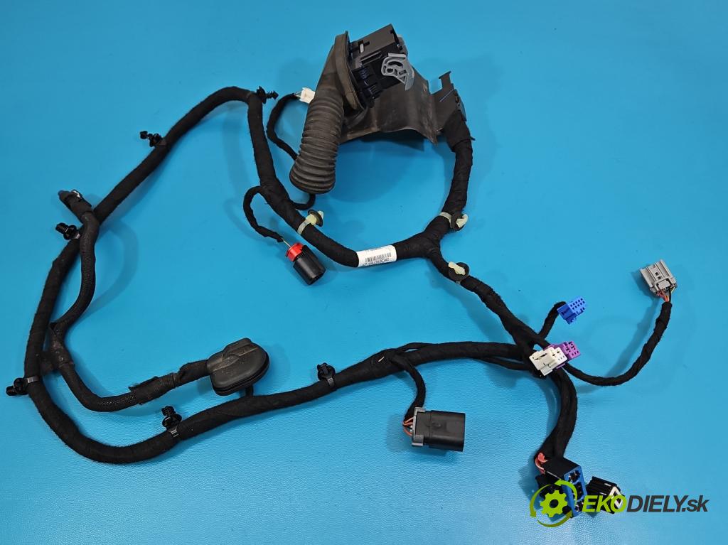 Jeep Cherokee KL 2013-2023 2.0 multijet 140 hp manual 103 kW 1956 cm3 5- Balíček: dveře přední vlevo 68190363AD