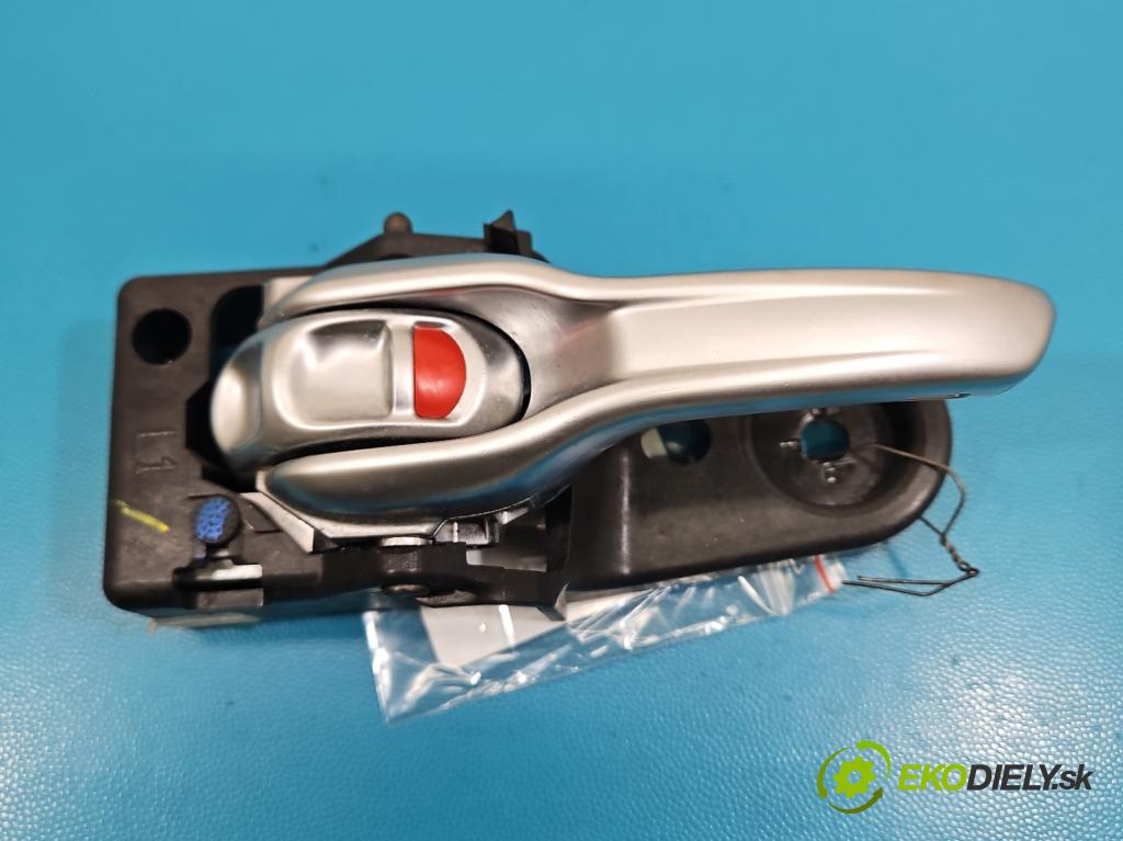 Jeep Cherokee KL 2013-2023 2.0 multijet: 140 HP manual 103 kW 1956 cm3 5- rukoväť uvnitř: predné ľavé C37091