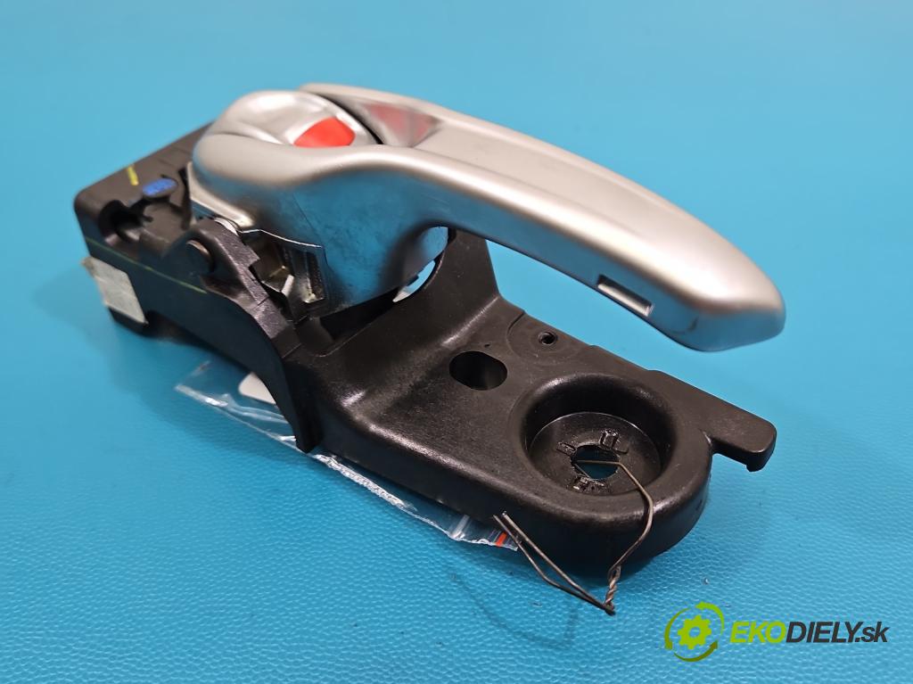 Jeep Cherokee KL 2013-2023 2.0 multijet 140 hp manual 103 kW 1956 cm3 5- klika uvnitř: přední levé C37091