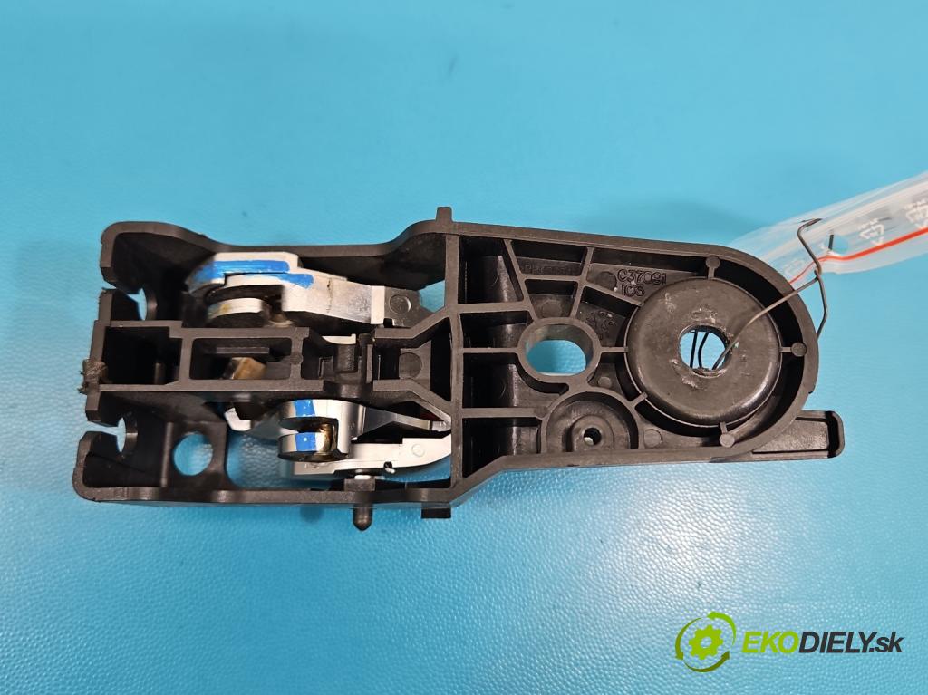 Jeep Cherokee KL 2013-2023 2.0 multijet: 140 HP manual 103 kW 1956 cm3 5- rukoväť uvnitř: predné ľavé C37091